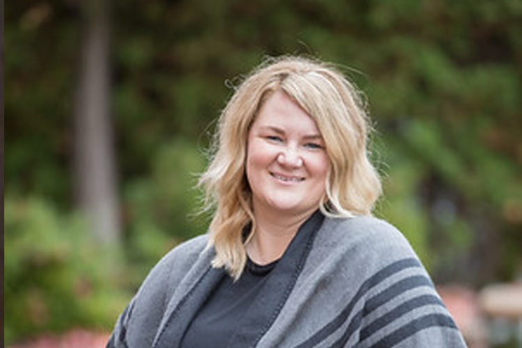 <br /><strong>TEDDI ARMSTRONG<br />Psychiatric Nurse Practitioner</strong>